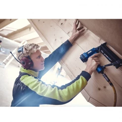 Agrafeuse Cloueur Pneumatique Agrafeuse Cloueuse Pneumatique - Pro PBS 151 Rapid - En Coffret Avec 200 Agrafes Et 200 Clous 5000103 -Pas Cher Fixation Magasin 5