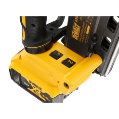 Cloueur Autonome à Gaz, électrique Ou Sur Batterie Cloueur De Charpente Dewalt DCN692P2-QW XR 18V Avec Coffret, 2 Batteries 5 Ah Li-Ion Et Chargeur